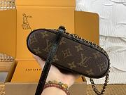 Louis Vuitton Vanity Chain Pouch Monogram 19x11.5x6.5cm - 2