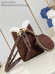 Louis Vuitton Bella Bucket Bag Mahina Suede 22x14x19cm - 2