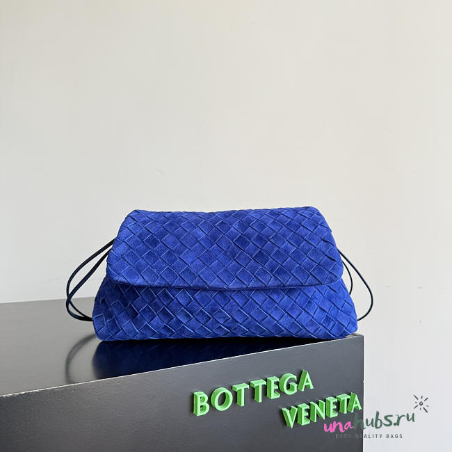 Bottega Veneta Giorno Blue 33x19x8cm - 1