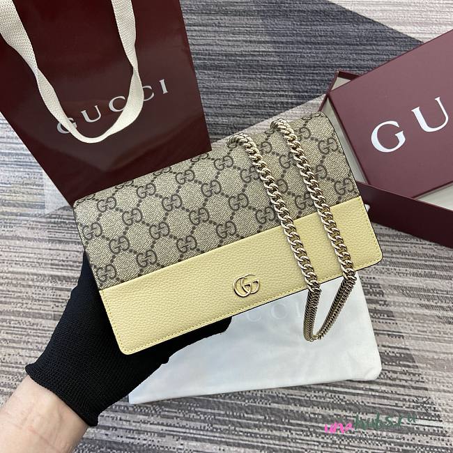 Gucci Marmont bi-colour wallet on chain light yellow 20x12.5x4cm - 1