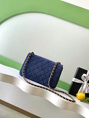 Chanel Flap Bag Blue Suede 26x18x7cm - 4