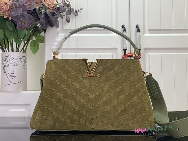 Louis Vuitton Sac Capucines MM Souple Green Suede 33x24x12cm - 1