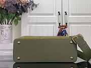 Louis Vuitton Sac Capucines MM Souple Green Suede 33x24x12cm - 5