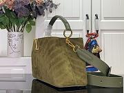 Louis Vuitton Sac Capucines MM Souple Green Suede 33x24x12cm - 4