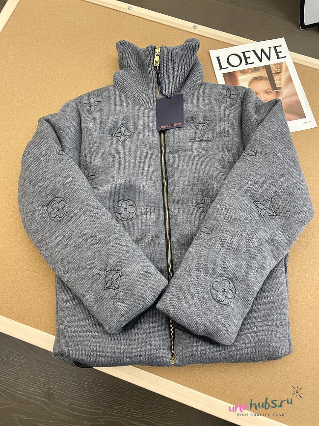 Louis Vuitton Elegant Monogram Knitted Down Blouson - 1