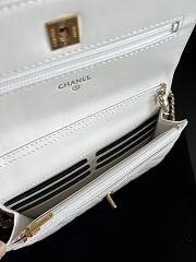 Chanel Flap Bag Woc White Caviar 19cm - 2
