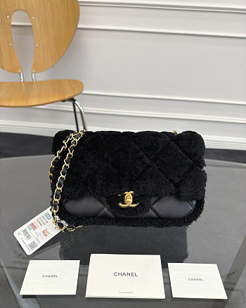 Chanel Medium flap Bag Fleece & Gold Black - 24x16x8cm