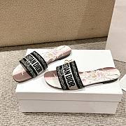 Dior Dway slides 02 - 2