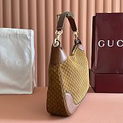 Gucci B medium shoulder bag brown suede 40x25x9cm - 2