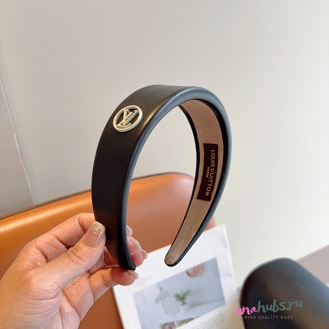 Louis Vuitton Headband - 1