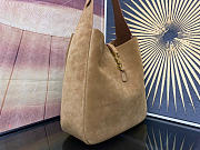 YSL LE 5 À 7 supple Large in suede in Brown 30x31x13cm - 3