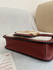 Valentino Garavani Locò Small shearling 20x11x5cm - 5