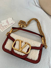 Valentino Garavani Locò Small shearling 20x11x5cm - 2