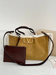 Valentino Garavani Medium Suede Shopping Bag Sheepskin 35x25x17cm - 1