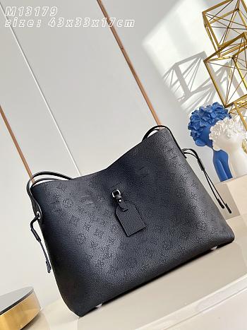 Louis Vuitton Boundless Mahina Leather Black 43x33.5x17cm