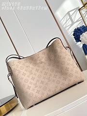 Louis Vuitton Boundless Mahina Leather Beige 43x33.5x17cm - 4