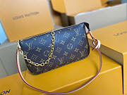 Louis Vuitton Pochette Accessoires 23.5x13.5x4cm - 4