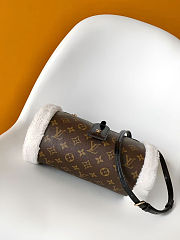 Louis Vuitton Teddy Mitt H33 Monogram 27x24x19cm - 5