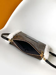 Louis Vuitton Teddy Mitt H33 Monogram 27x24x19cm - 4