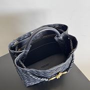 Bottega Veneta Small Andiamo Navy Blue 25x22x10.5cm - 2