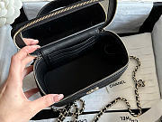 Chanel Vanity Case Handle Black Caviar 17x9.5x8cm - 3