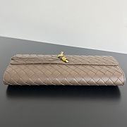 Bottega Veneta Andiamo Clutch Pinecone Leather - 31x13x3cm - 5