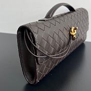 Bottega Veneta Andiamo Clutch In Dark Brown - 31x13x3cm - 4