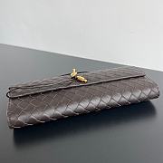 Bottega Veneta Andiamo Clutch In Dark Brown - 31x13x3cm - 2