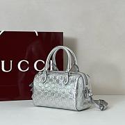 Gucci Emblem small boston bag in silver 20.5x14x11.5cm - 5
