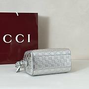 Gucci Emblem small boston bag in silver 20.5x14x11.5cm - 3