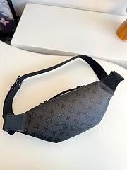 Louis Vuitton Rush Bumbag Black Monogram Midnight 30x15x8cm - 2