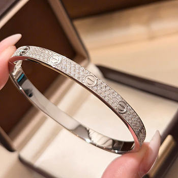 Cartier medium LOVE bracelet