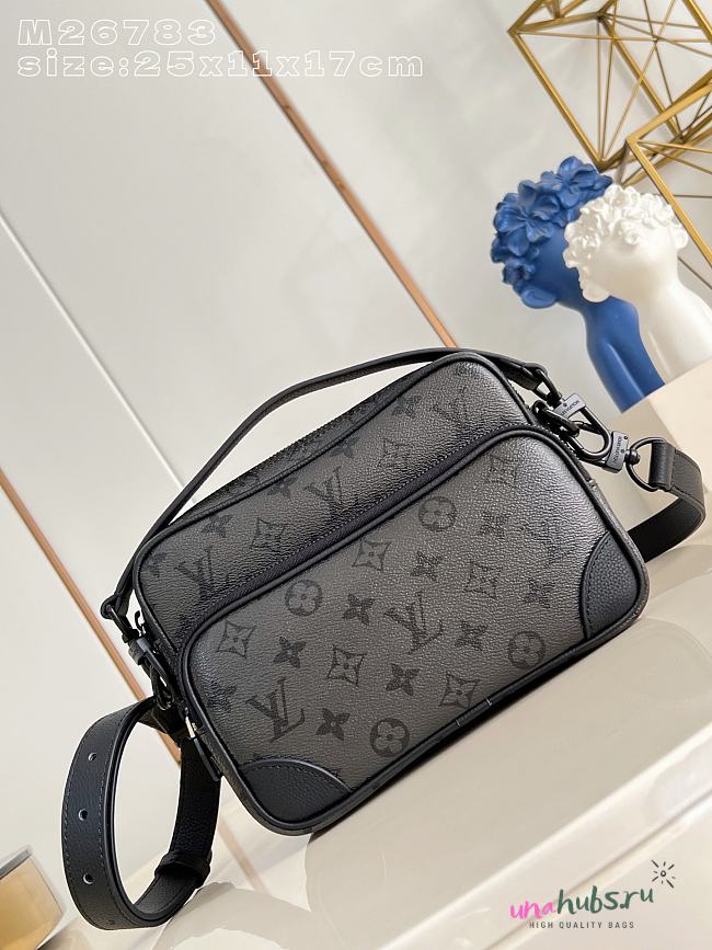 Louis Vuitton Nil Monogram Black 25x17.5x11cm - 1
