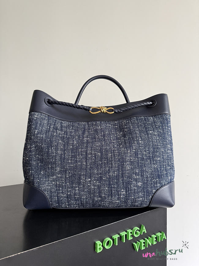 Bottega Veneta Large Andiamo Navy Denim 42x35x18cm - 1