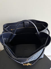 Bottega Veneta Large Andiamo Navy Denim 42x35x18cm - 4