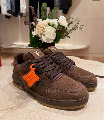 Louis Vuitton Trainer Sneaker Dark Brown