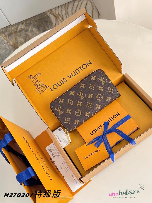 Louis Vuitton Zipper Wallet Monogram Gold 19cm - 1