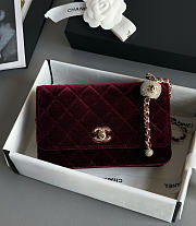 Chanel Pearl Crush Velvet Wallet on Chain 20x12cm - 1
