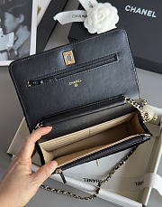 Chanel Pearl Crush Velvet Wallet on Chain Black 20x12cm - 2