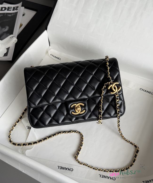 Chanel Flap Bag Black Lambskin Logo 23.5x14.5x7cm - 1