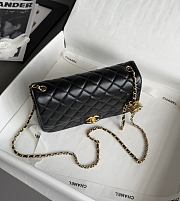 Chanel Flap Bag Black Lambskin Logo 23.5x14.5x7cm - 4