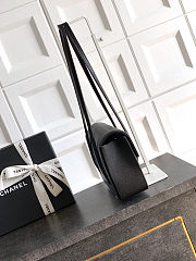 Chanel Small Flap Bag Black Calfskin Gold 22x15x7cm - 2