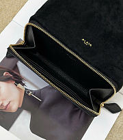 ALAÏA Le Pochon Black 22x10x19cm - 2