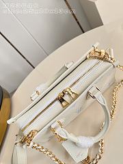 Louis Vuitton OnTheGo East West White Blue 25x13x10cm - 4