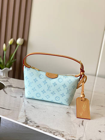 Louis Vuitton Pochette Hills Blue 20.5x6x16cm