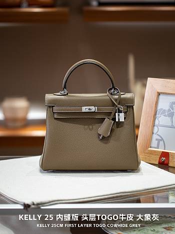 Hermes Kelly 25 Togo Taupe Silver 25cm