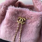 Chanel 25 Handbag Pink Fur 30x26x14cm - 2