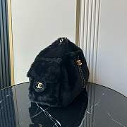 Chanel 25 Handbag Black Fur 30x26x14cm - 4