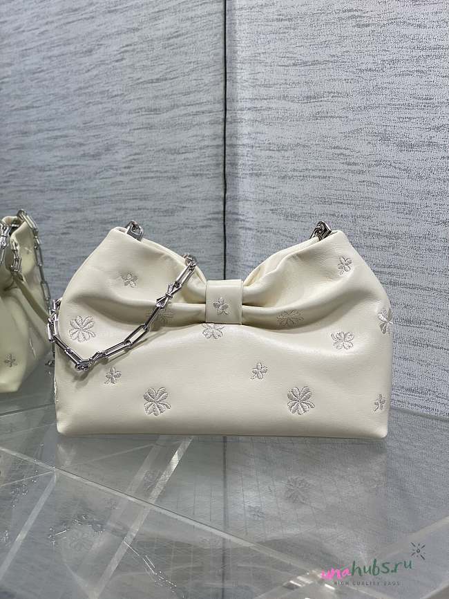 Dior Small Bow Bag White Clover Embroidered 26x16x10cm - 1