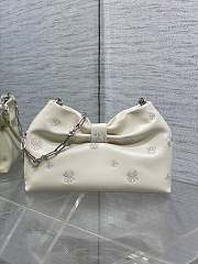 Dior Small Bow Bag White Clover Embroidered 26x16x10cm - 1